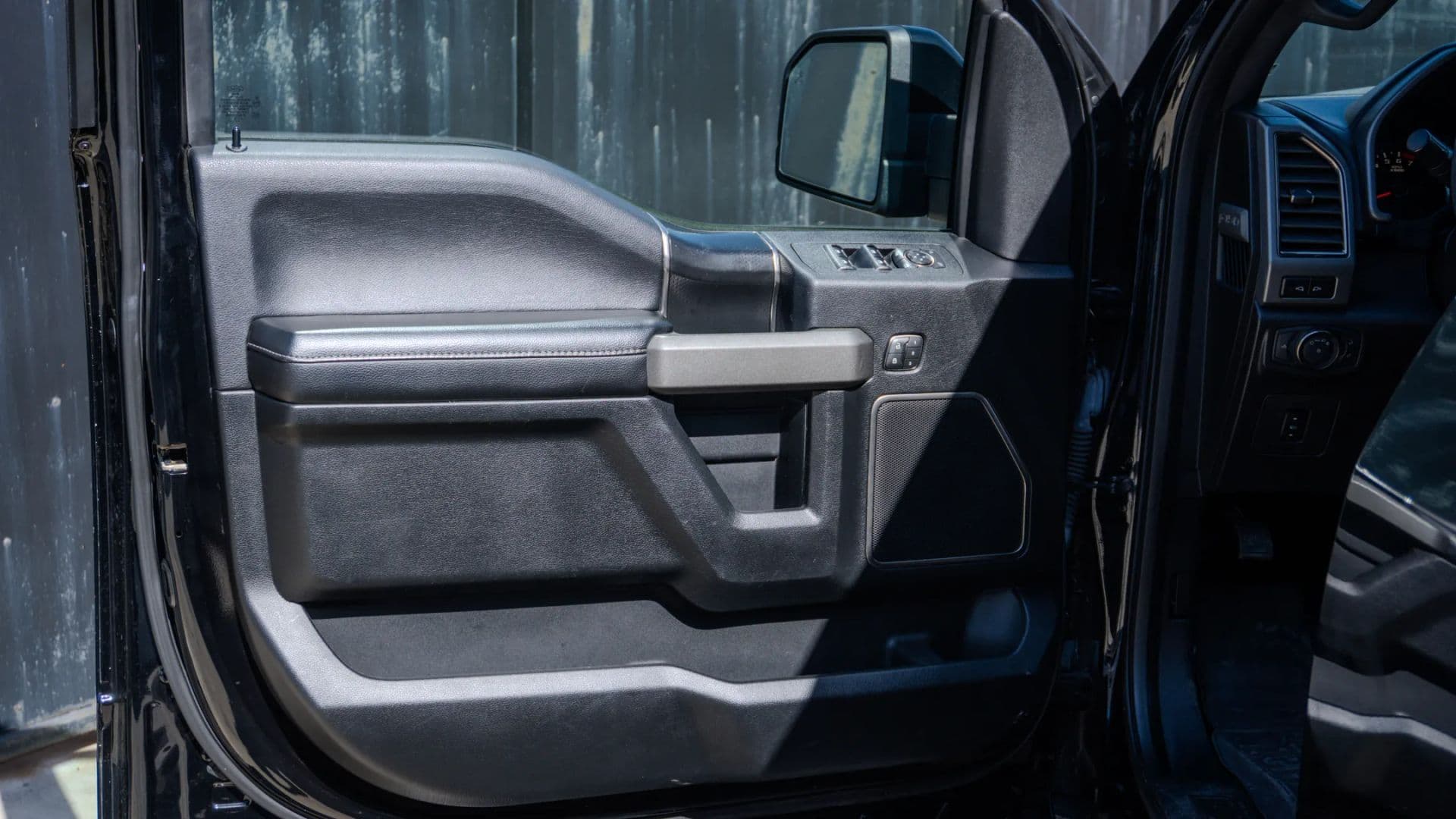 2018 FORD F150 SUPERCREW CAB - Image 12