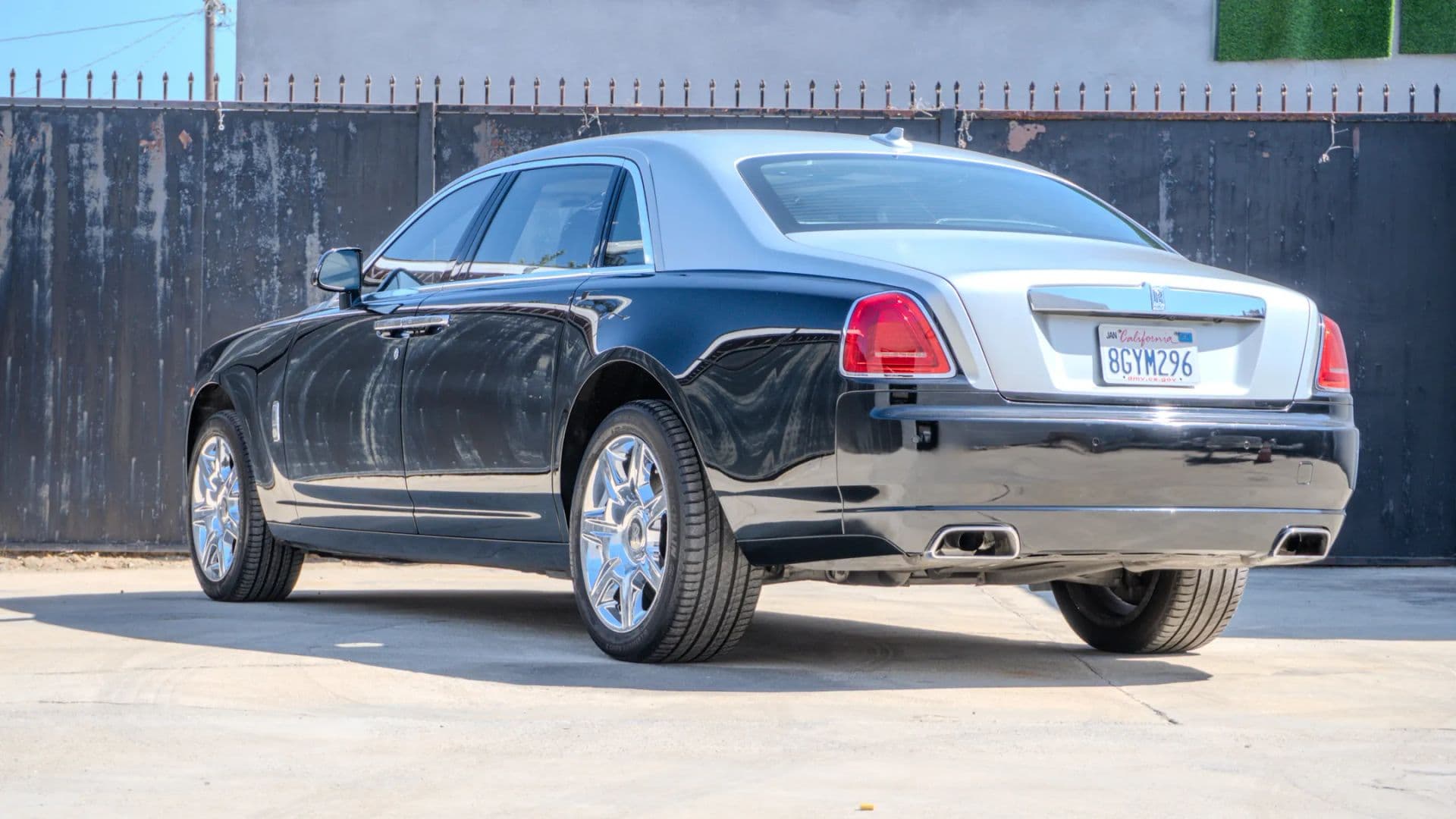 2012 ROLLS-ROYCE GHOST - Image 2