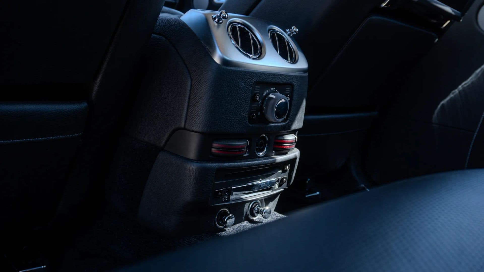 2012 ROLLS-ROYCE GHOST - Image 15