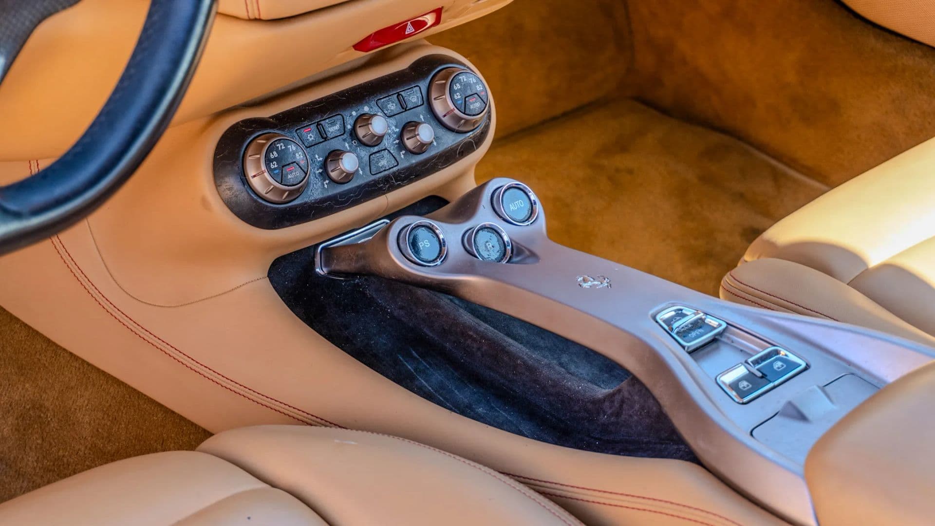 2010 FERRARI CALIFORNIA - Image 32