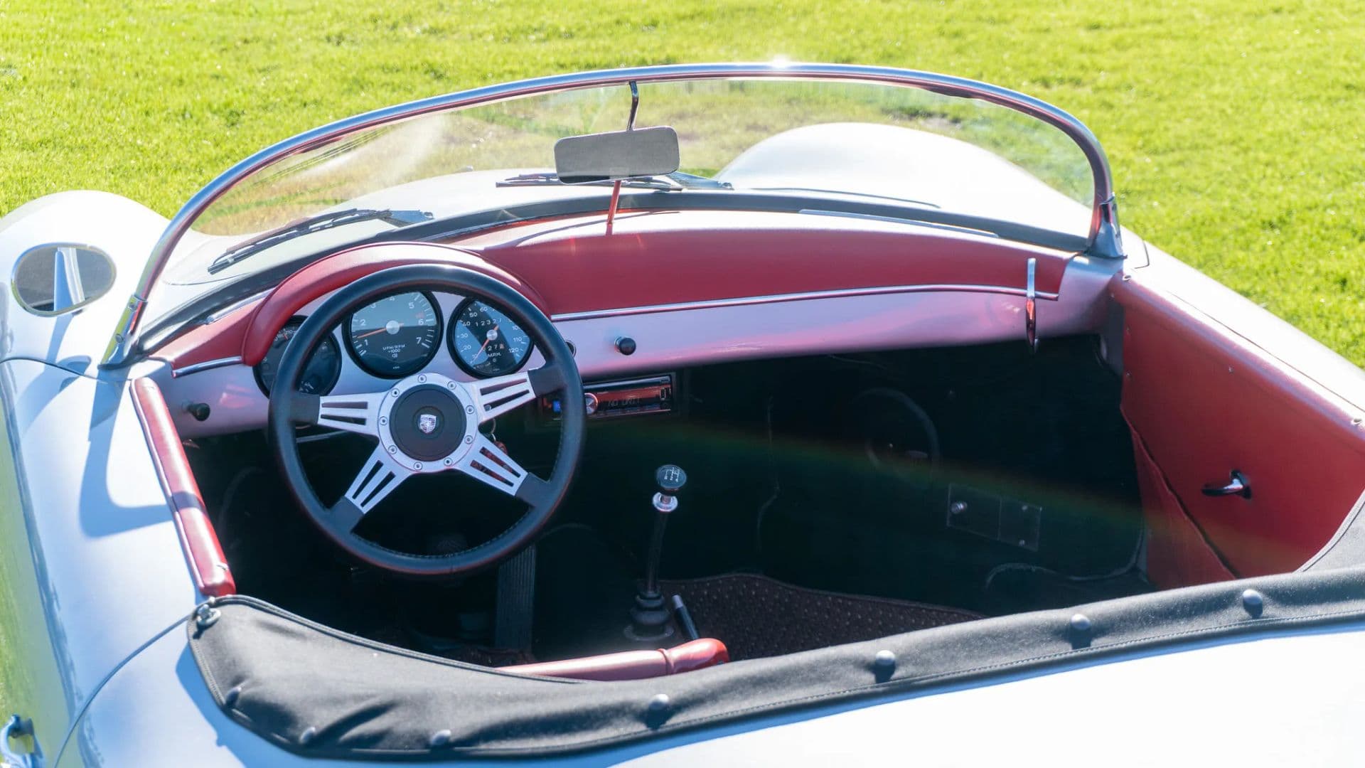 1957 PORSCHE/JPS 356A - Image 17