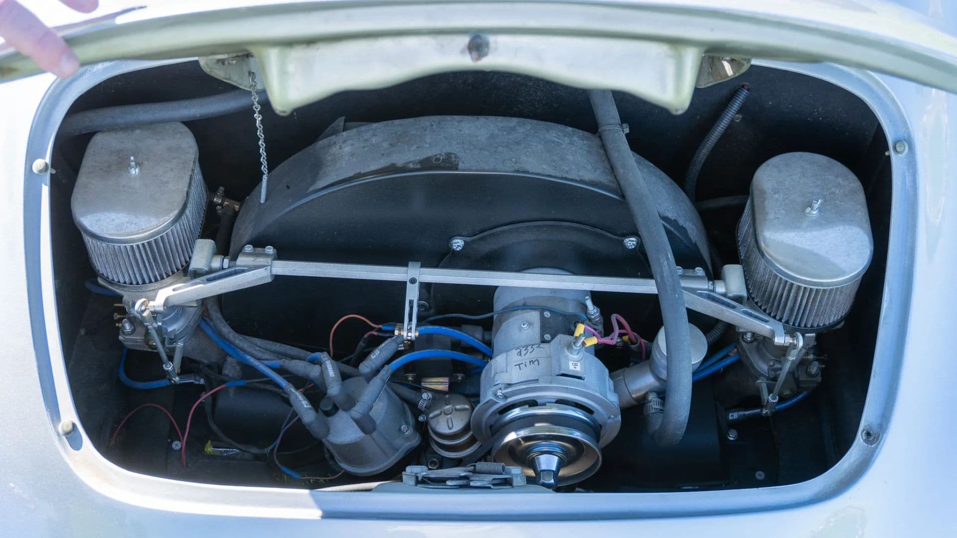 1957 PORSCHE/JPS 356A - Image 48