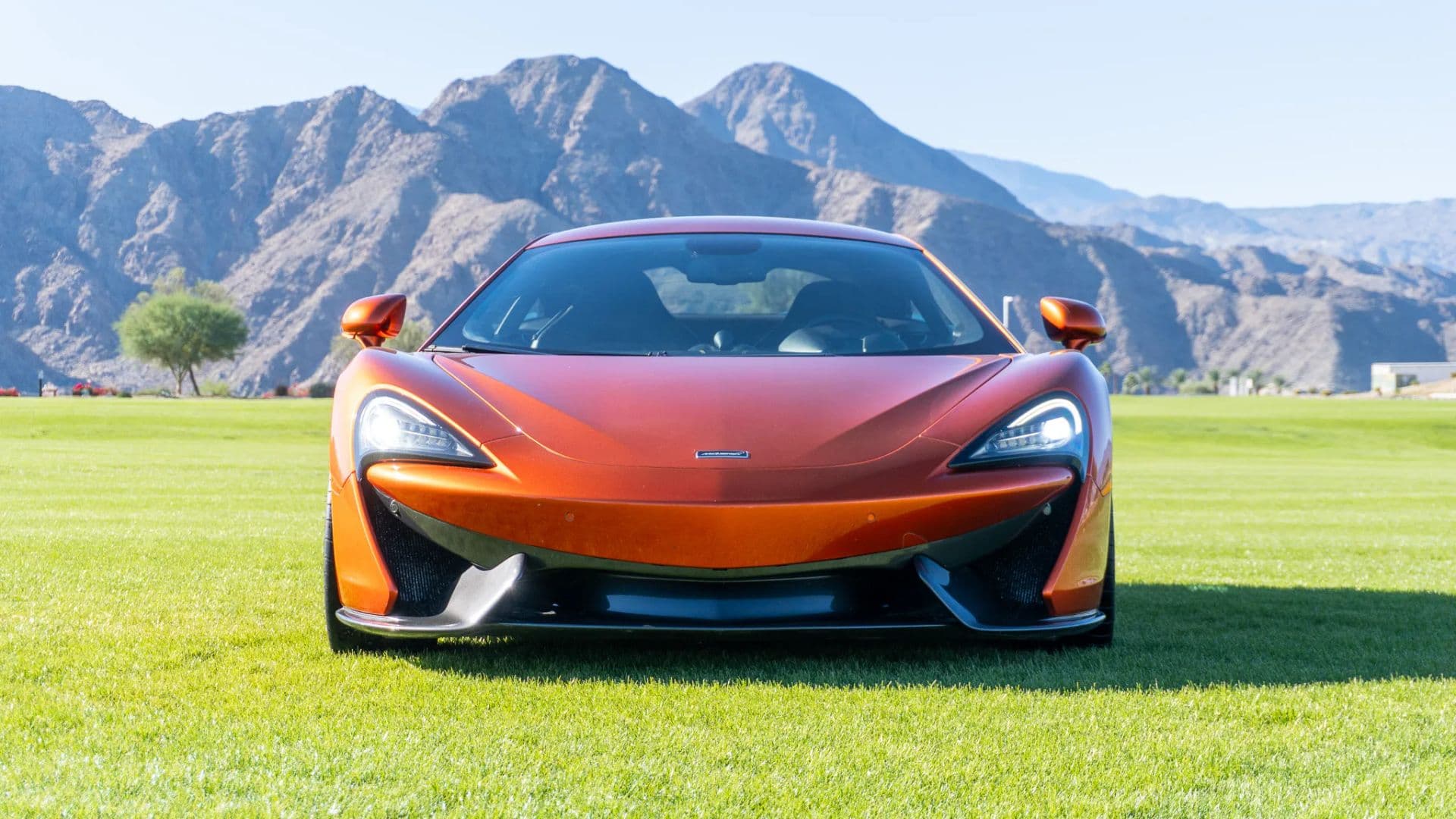 2016 MCLAREN 570S - Image 24