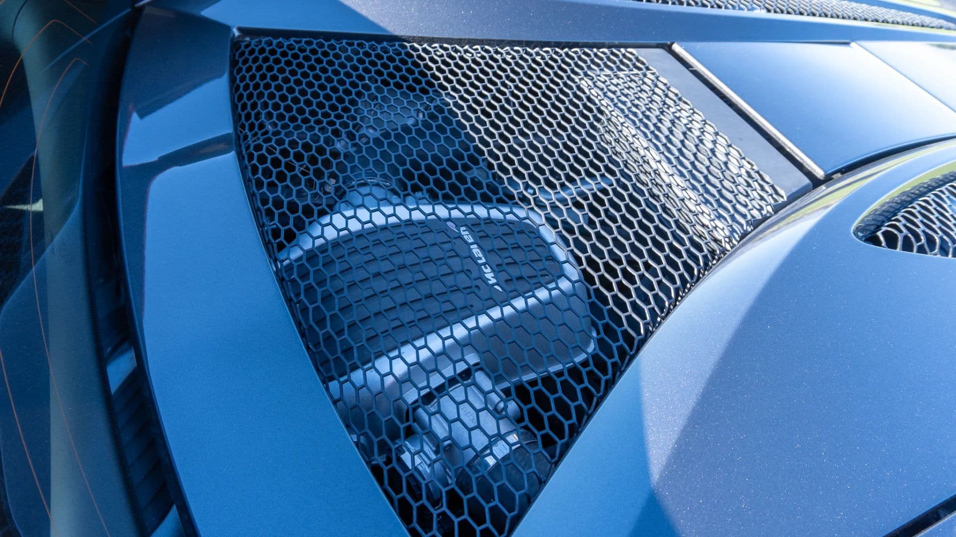 2016 MCLAREN 570S - Image 13