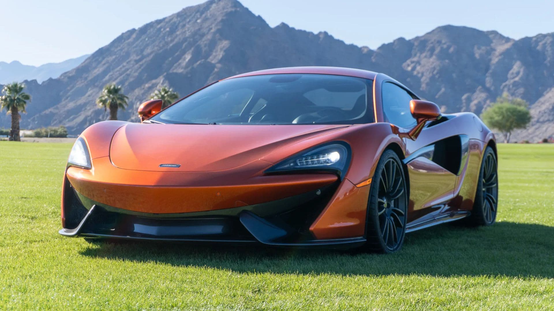 2016 MCLAREN 570S - Image 26