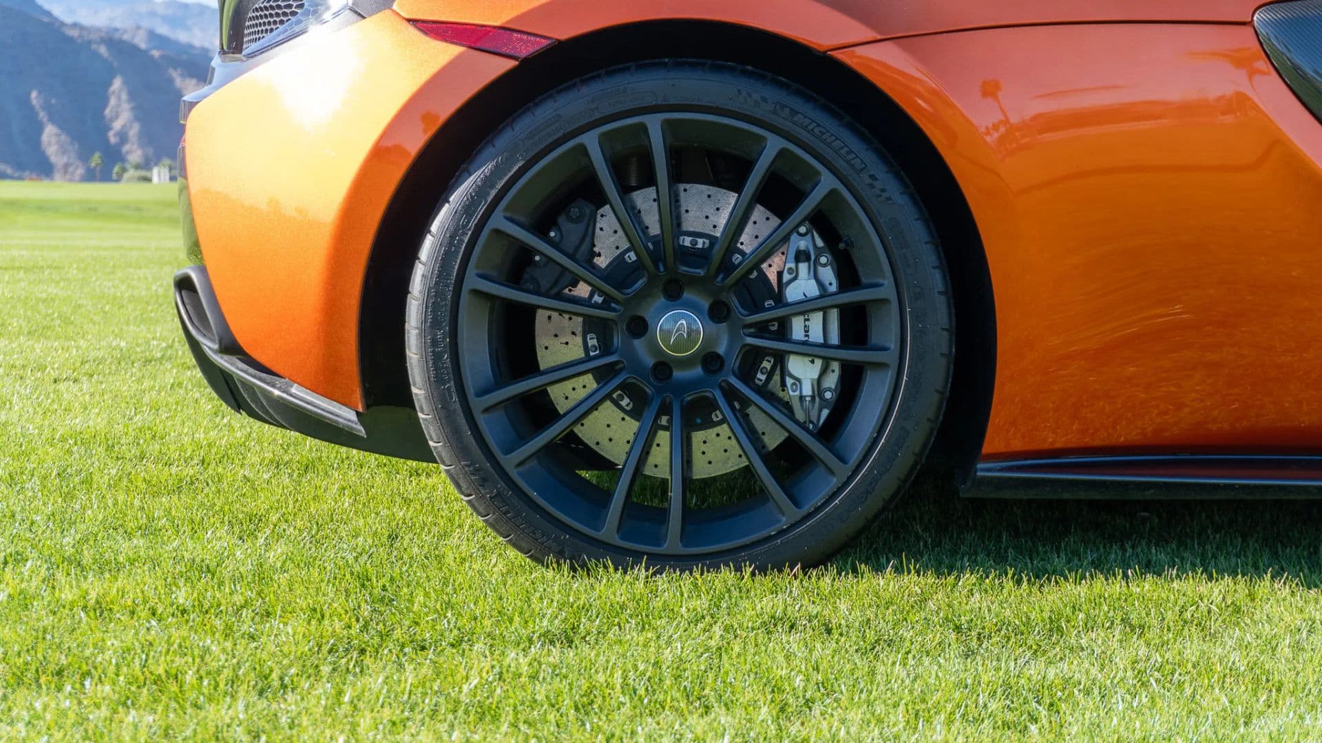 2016 MCLAREN 570S - Image 7