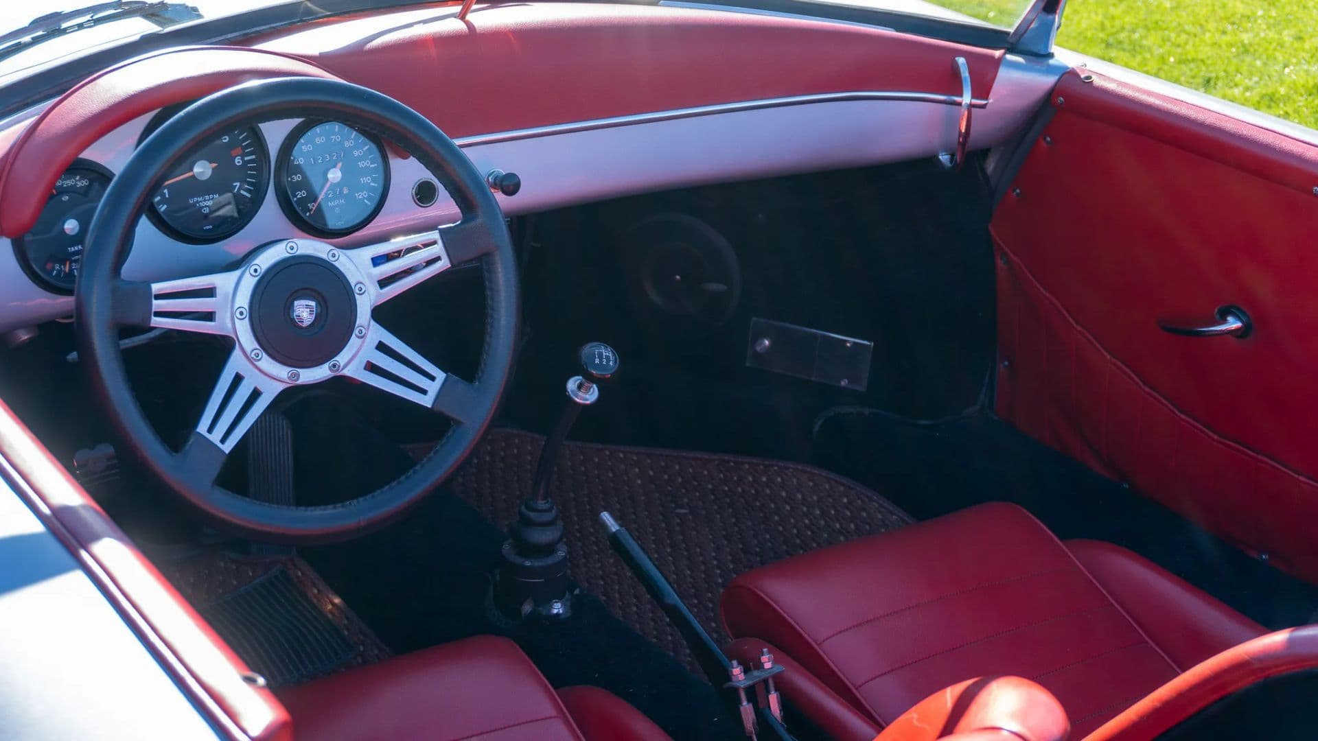 1957 PORSCHE/JPS 356A - Image 13