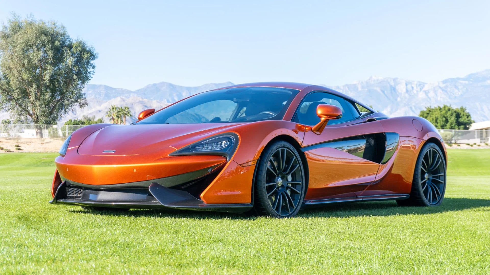 2016 MCLAREN 570S - Image 12