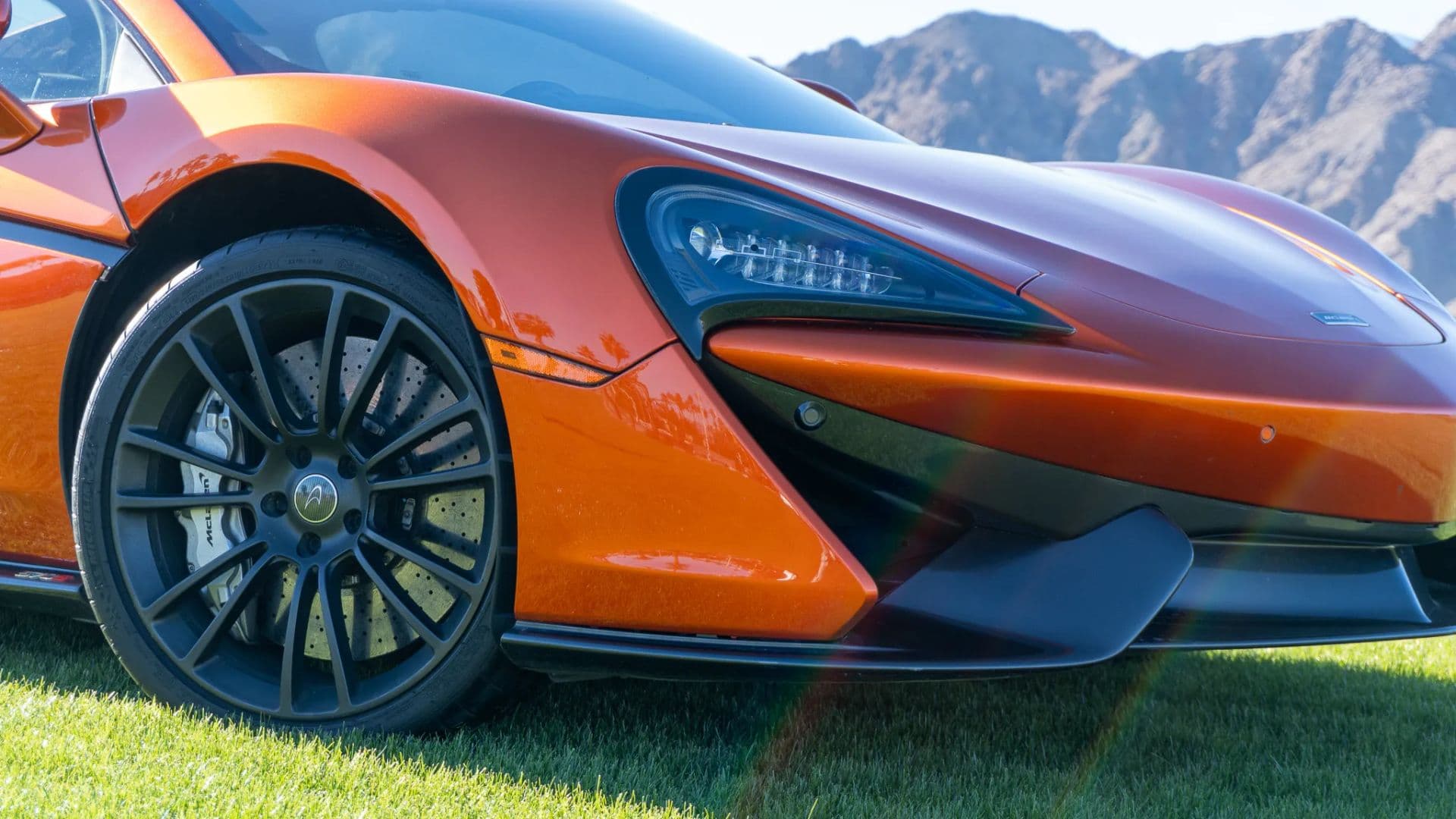 2016 MCLAREN 570S - Image 3