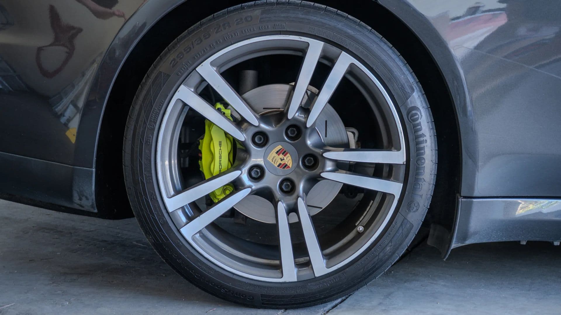 2016 PORSCHE PANAMERA - Image 3