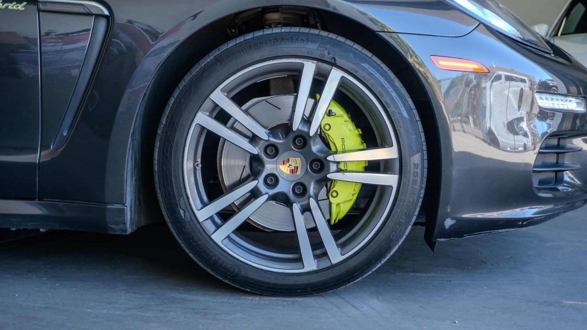 2016 PORSCHE PANAMERA - Image 2